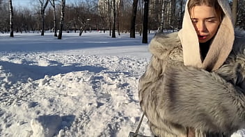 Dog walker came over for a blowjob