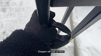 Dog walker came over for a blowjob