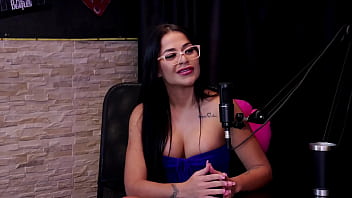 Nunca transou na mesa de sinuca o cliente gostava de um fio terra deu a buceta no avião e chegou a receber 23 buquês de flores mas leticia braga watch sheer red