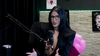 Nunca transou na mesa de sinuca o cliente gostava de um fio terra deu a buceta no avião e chegou a receber 23 buquês de flores mas leticia braga watch sheer red