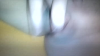 Freundin fingert sich