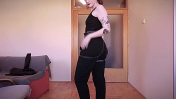 3 ways to wear a leather jacket