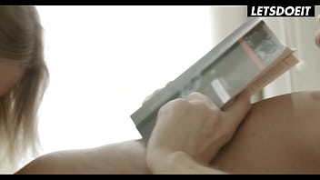 Blonde girlfriend casey a offers her lover a good time letsdoeit