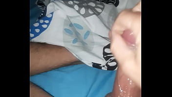 Se branler et montrer son petit cul Se branler et montrer son petit cul