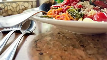 Lunch today in waikiki noisy restaurant lots of road noise from kalakaua avenue interesting things happening below the