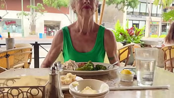 Lunch today in waikiki noisy restaurant lots of road noise from kalakaua avenue interesting things happening below the