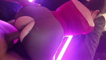 La mejor amiga de mi esposa se deja follar por dinero me encanta esta puta latina la mejor zorra de new york usa 2