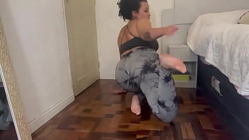 Cutiepiie curvy yoga positions to fart