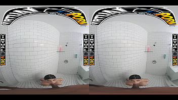 Virtual porn sadie pop worships your dick & takes the soul out of it before sliding it inside her wet cunt