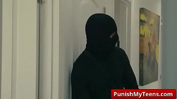 Submissived bandits of bondage with sophia leone 01