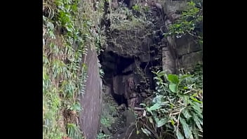 Ainda estou impactada com a imponência dessa entrada de caverna ️