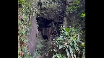 Ainda estou impactada com a imponência dessa entrada de caverna ️