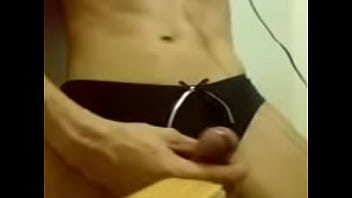 Kenny g play cock with toy '1'