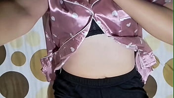 Universitaria me manda un video masturbandose y tocandose sus ricas tetas Universitaria me manda un video masturbandose y tocandose sus ricas tetas