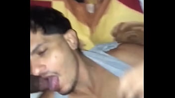 Negao Casado Hetero Me Botou Pra Mamar thumbnail