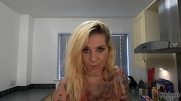 Scarlett loves spare room