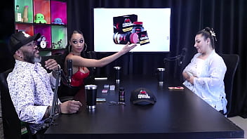 Sensualcast agatha ludovino conta que o vizinho fez churrasco depois que descobriu que ela era atriz pôrno Sensualcast agatha ludovino conta que o vizinho fez churrasco depois que descobriu que ela era atriz pôrno