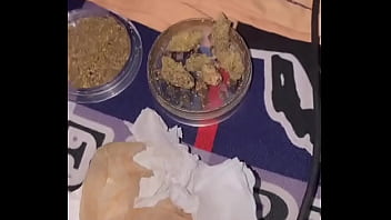 Stoners wanna join me tonight