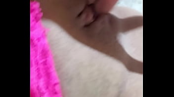 Mira mi vagina de cerca como salen mis fluidos