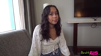 "i'm showing you what your missing you're telling me you don't want to fuck me " s16 e8 bratty sis family taboo