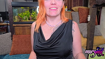 Soirée libertine j'invite des copains pour passer la soirée commencer mais un de mes invité pris de stress ma abandonner pendant la baise