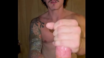 Holdencarterxxx has a dick worth rememberingcheck out the video