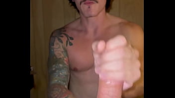 Holdencarterxxx has a dick worth rememberingcheck out the video