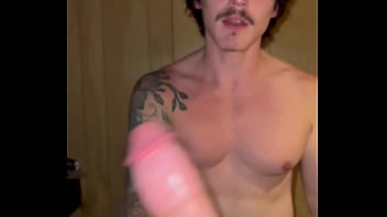 Holdencarterxxx has a dick worth rememberingcheck out the video