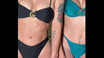 Te metes a la alberca con nosotras helenadanaexxx