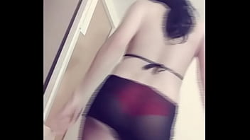 Lucía bailando slave for you