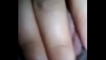 Está rica perra se toca para mí