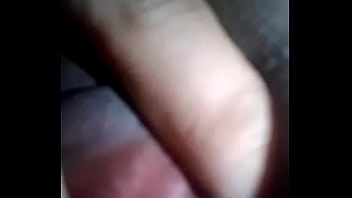 Está rica perra se toca para mí