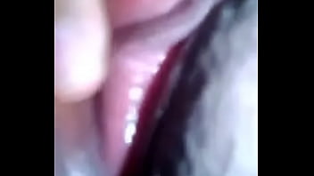 Está rica perra se toca para mí