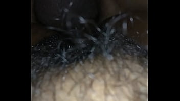 Queremos aser una fantasía con mi esposa como una doble penetración