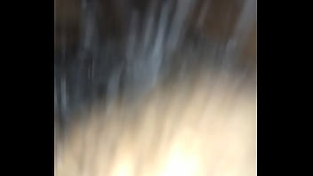 Queremos aser una fantasía con mi esposa como una doble penetración