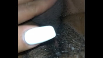 Queremos aser una fantasía con mi esposa como una doble penetración