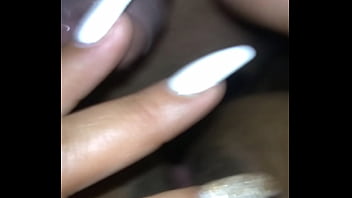 Queremos aser una fantasía con mi esposa como una doble penetración