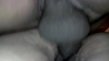 Con mi vieja cogiendo