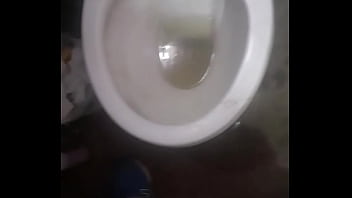 Masturbándo mis 23 centímetros