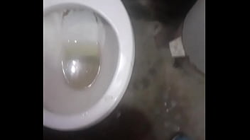 Masturbándo mis 23 centímetros