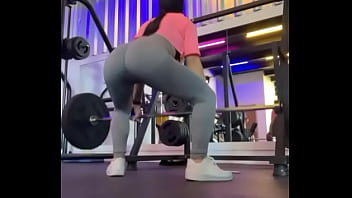 Treinando pra ficar gostosa