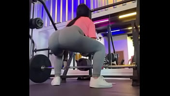 Treinando pra ficar gostosa