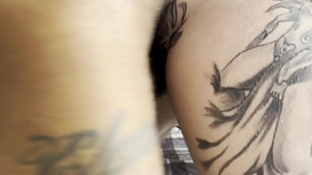 Loira safada tira a calsinha de lado e mim manda gosar varias veses dentro dela