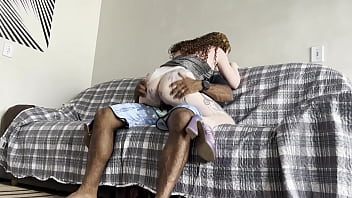 Loira safada tira a calsinha de lado e mim manda gosar varias veses dentro dela