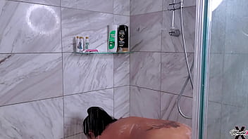 Provocative asian milf maxine x shaves her pussy during shower time