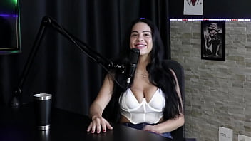 Perdeu a virgindade e deu o cu cedo largou a faculdade admira homens persistentes e se inspira em anabele nogueira sheer red