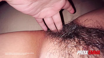 Chubby pakistani indian desi aunty fingering her hairy pussy on camera and enjoying herself xxx indian web series sex