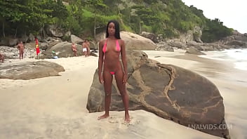 Cute brazilian mulata jasminy villar double penetrated by huge dicks at nude beach while people watching anal dp publ