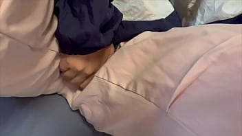 先輩と付き合うことになって、その内えっちするからおちんちん挿れやすくする為にオナニーしとかなきゃ。