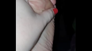 Pezinhos branquinhos delicados pequenos